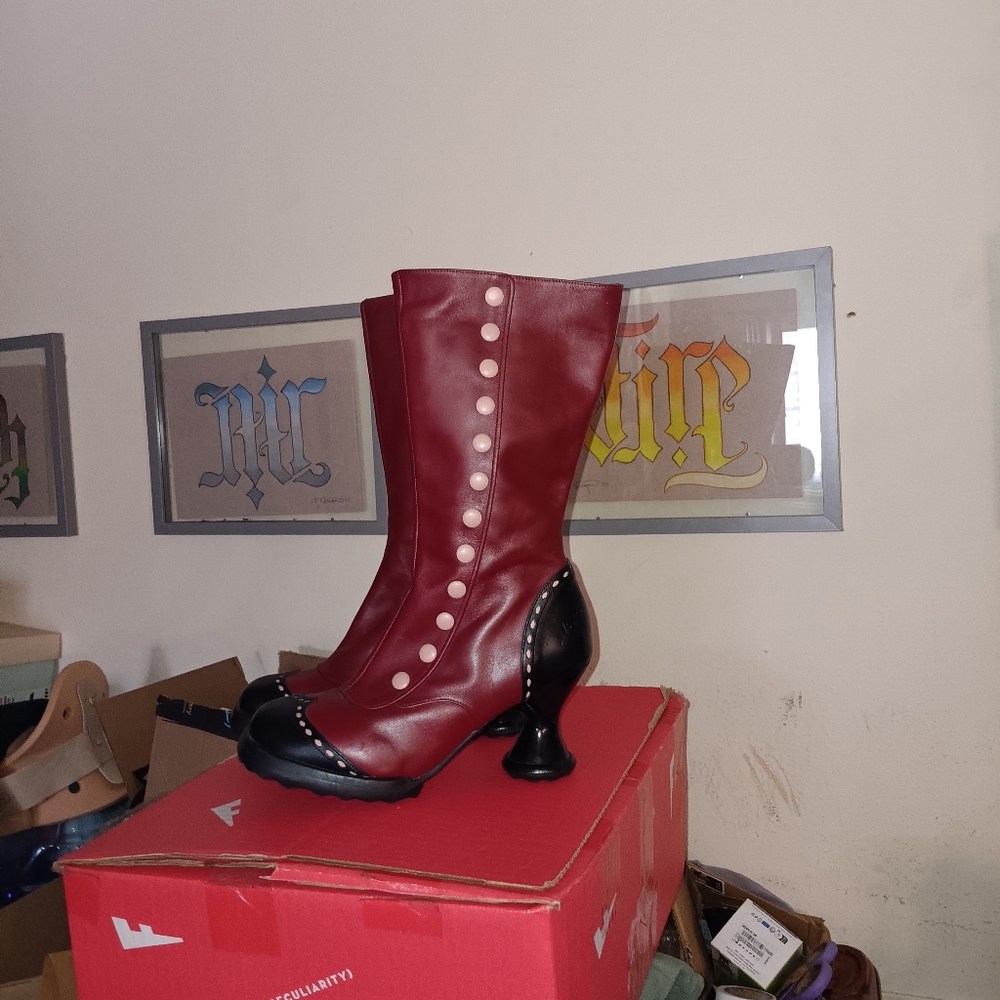 Fluevogs! 8.5 Nwob - Picture 7 of 7